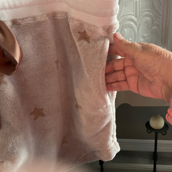 2-Piece Beige Star-Print Pajama Set - Picture 7 of 7